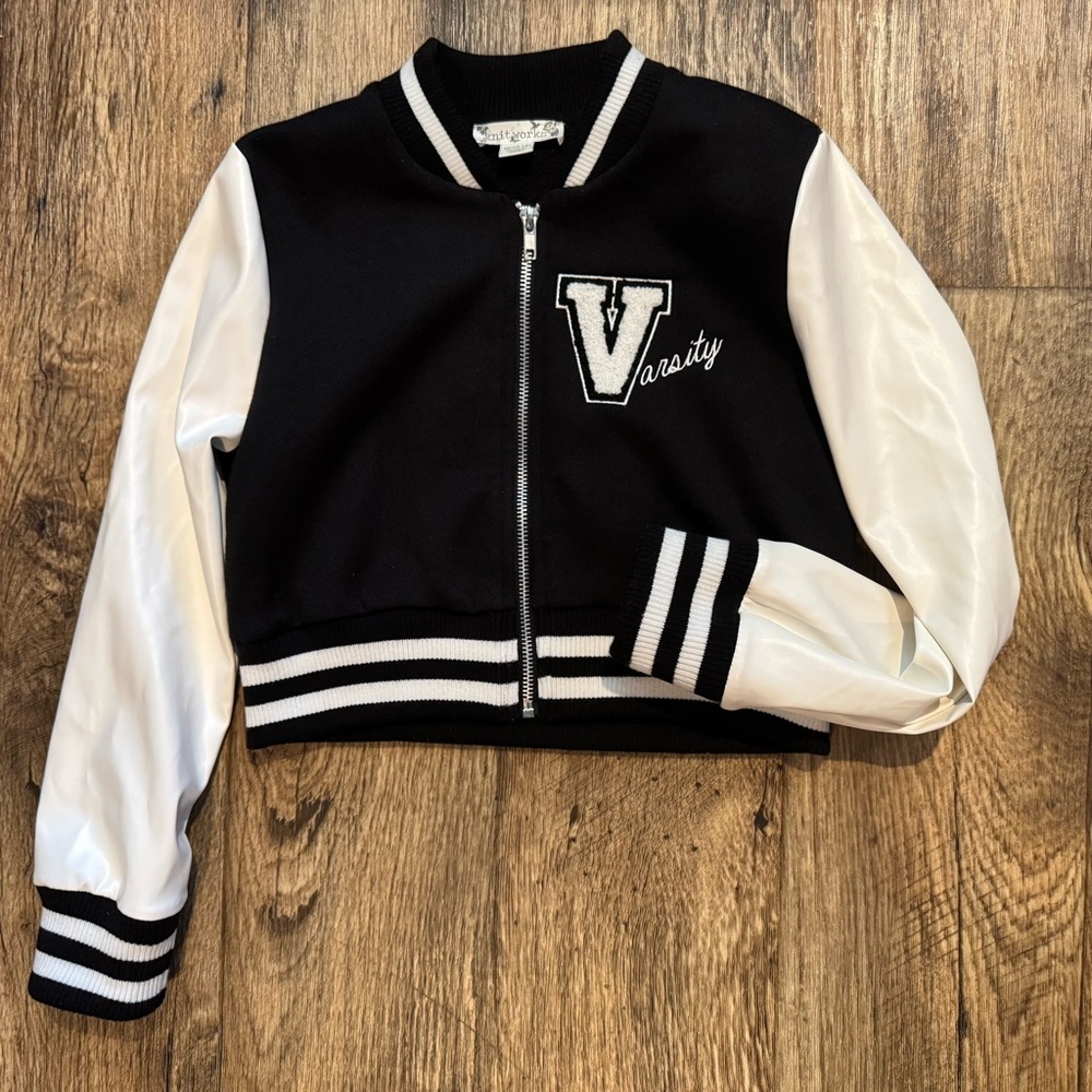 Knitworks‎ Girls Black and White Varsity Jacket Size Medium 10/12